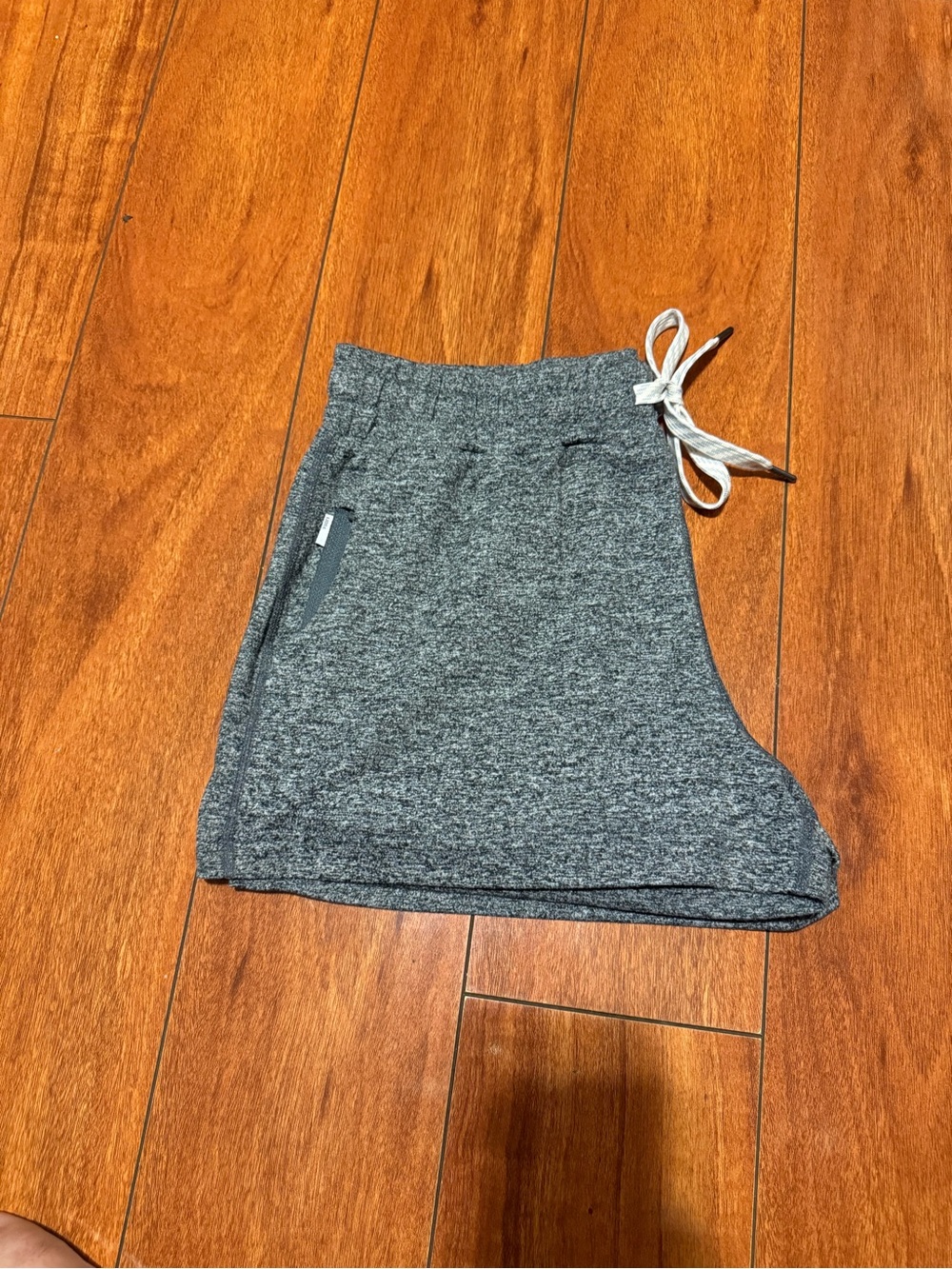 Vuori Heather Gray Knit Drawstring Lounge Shorts - Picture 5 of 6